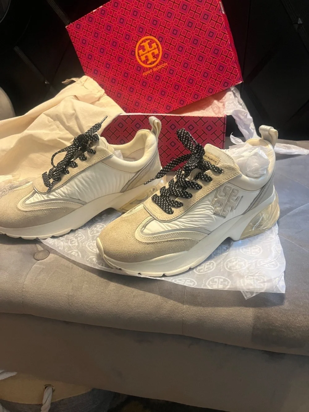 TORY BURCH WOMEN’s SNEAKER SIZE 10.5